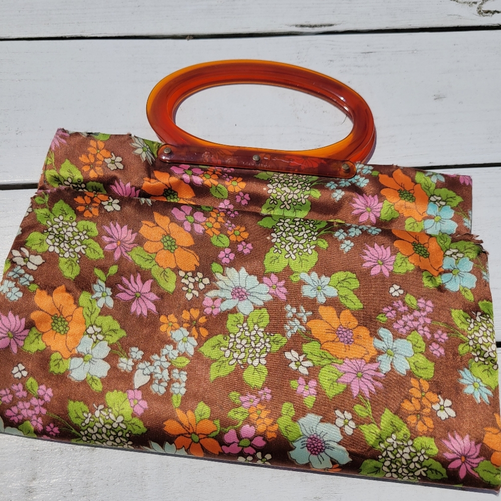Vintage Lady's Pride Folding Floral Tote ~ Mod 1960s ~ Lucite Handles ~ Flawed - Picture 3 of 16